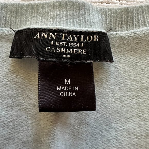 Ann Taylor | Light Blue Cashmere Sweater Long Sleeve V Neck | Size Medium - Picture 2 of 6